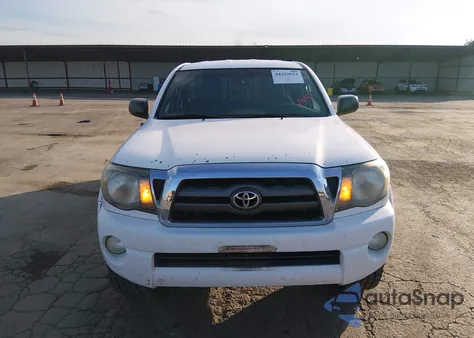 2009 Toyota Tacoma Prerunner V6 z USA, uszkodzony, nr VIN 5TETU62N69Z594975